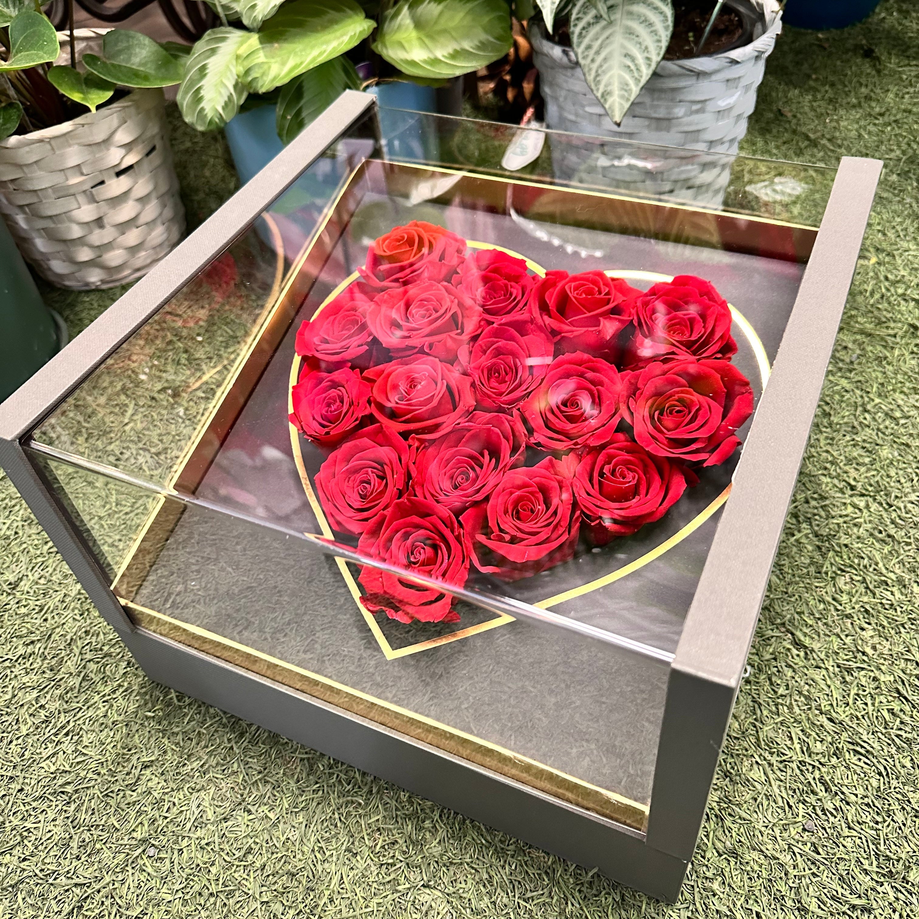 Foroever Roses Forever Bloom Preserved Roses Box - Montreal l Lillipot