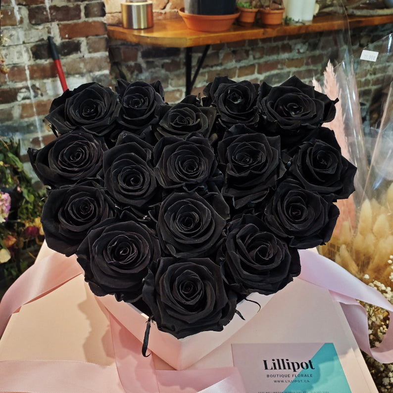 Eternal Roses Negro Luxury Fresh Black Roses - Montreal flower delivery - Lillipot